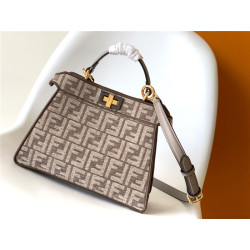 FENDI 펜디 아이코닉 피카푸 아이씨유 스몰백 F8327