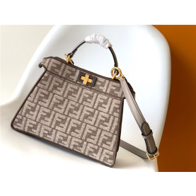 FENDI 펜디 아이코닉 피카푸 아이씨유 스몰백 F8327