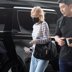 30위 [블랙핑크 로제] SAINT LAURENT 생로랑 제이미 라지 숄더백 Y515822