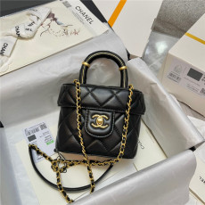 CHANEL 샤넬 핸들 미니 플랩백 AS4035