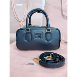 MIUMIU 미우미우 보스턴백 5BB142