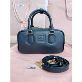 MIUMIU 미우미우 보스턴백 5BB142