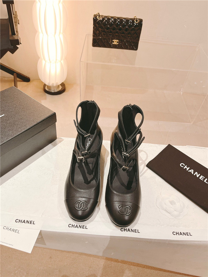 CHANEL 샤넬 여성용 샌들 (굽4CM) C2100