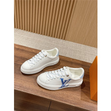 LOUIS VUITTON 루이비통 여성용 스니커즈 L1022