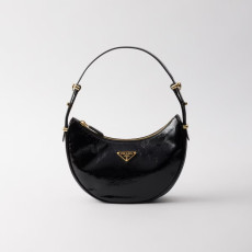 PRADA 프라다 아르케 나플락 페이턴트 가죽 숄더백 1BC194