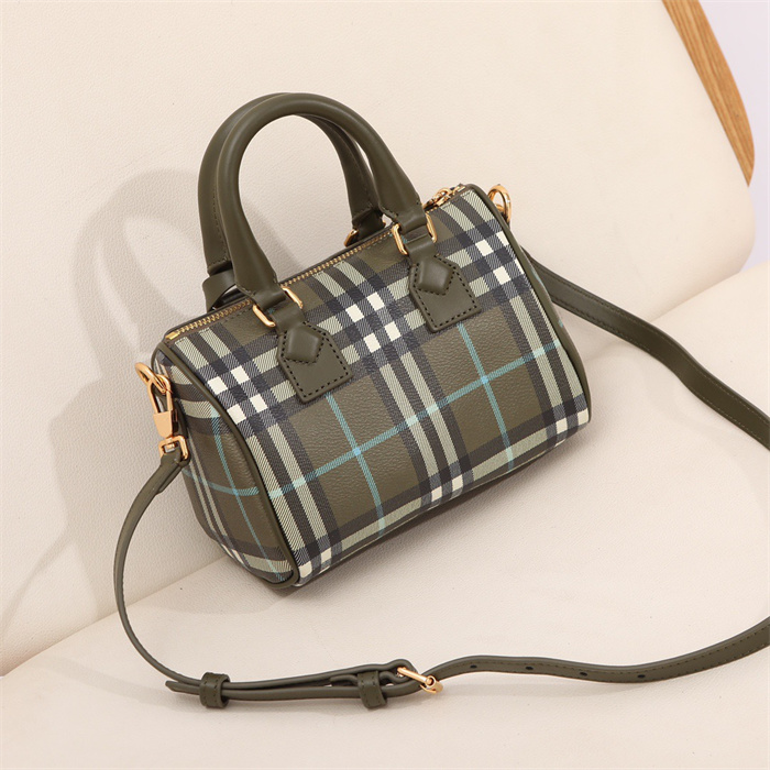 BURBERRY 버버리 보스턴백 B1144