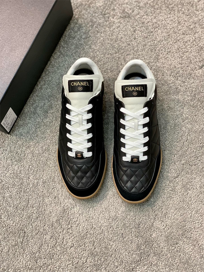 CHANEL 샤넬 남성용 스니커즈 C49920