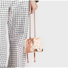 LOUIS VUITTON 루이비통 여성 노에 퍼스 LV 참