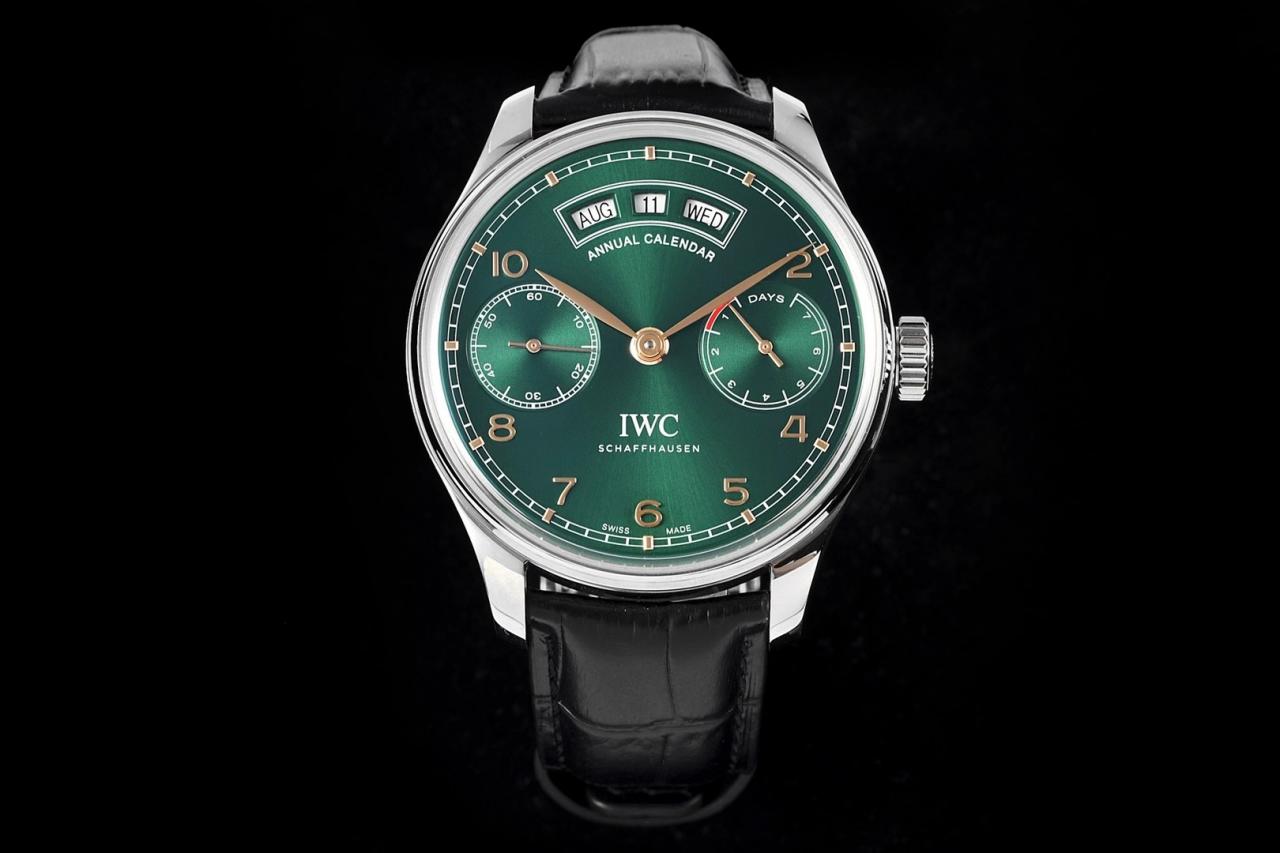 IWC 아이더블유씨 포르투기저 애뉴얼 캘린더 그린다이얼