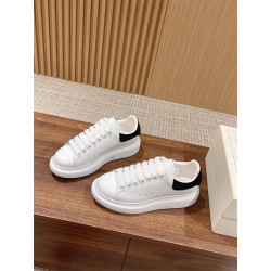 ALEXANDER MCQUEEN 알렉산더맥퀸 남여공용 스니커즈 2COLOR