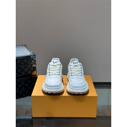 LOUIS VUITTON 루이비통 남성용 스니커즈 L95329-1 2COLOR