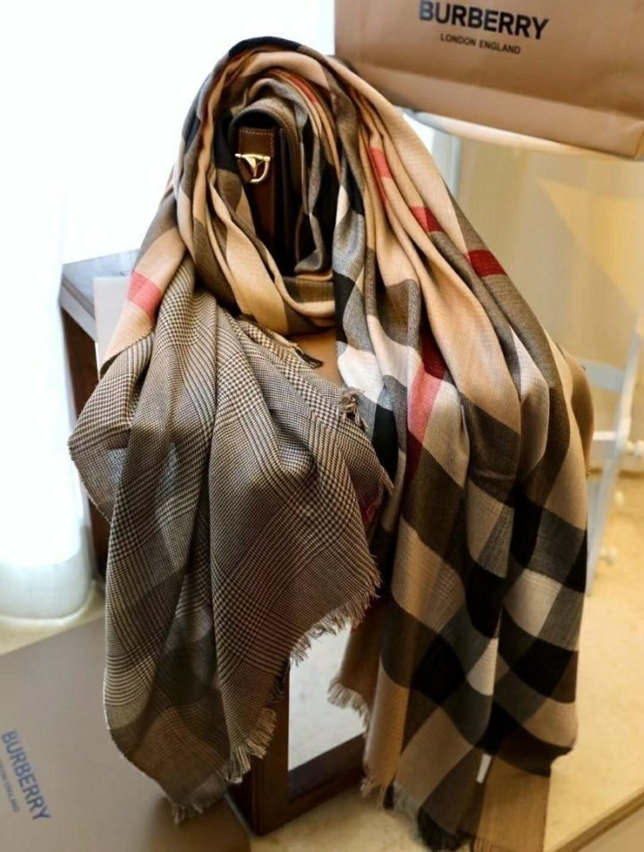 BURBERRY 버버리 양면 머플러