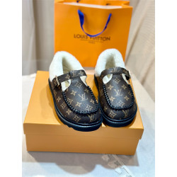 LOUIS VUITTON 루이비통 여성용 스니커즈 V92895-1 2024/신상