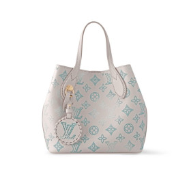 LOUIS VUITTON 루이비통 블라썸 PM M12088