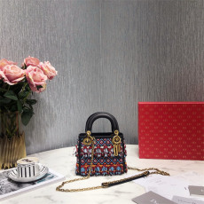 DIOR 디올 미니 레이디백 M1004