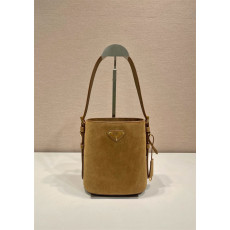 PRADA 프라다 스웨이드 스몰 버킷백 1BE078A