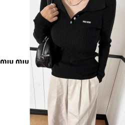 ●1월 판매 16위● MIUMIU 미우미우 버튼카라 골지니트 3COLOR