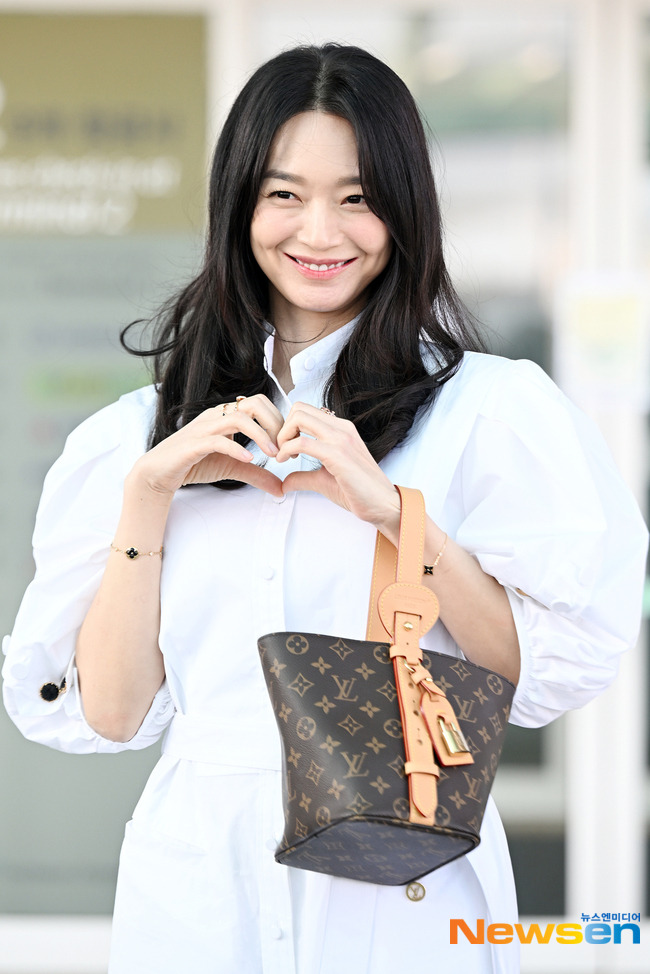 17위 [배우 신민아] LOUIS VUITTON 루이비통 ALL IN BB 백 M12925