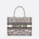 DIOR 디올 북 토트백 미듐 M1296