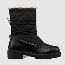 DIOR 디올 여성용 부츠 프로즌 디 방한 앵클 부츠 KCI95