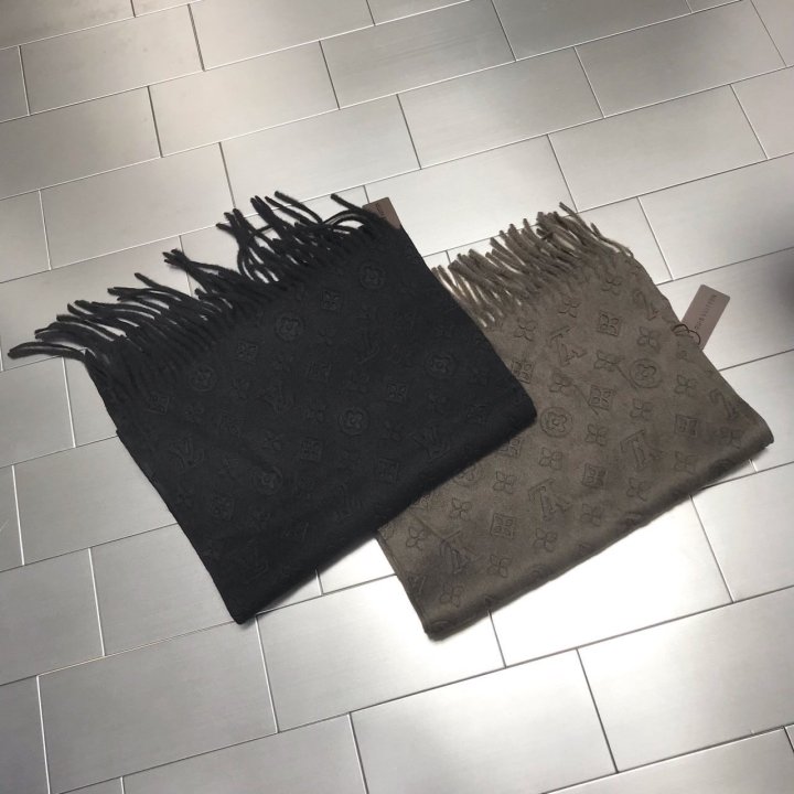 LOUIS VUITTON 루이비통 최상급 머플러