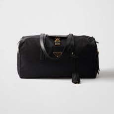 PRADA  프라다 자물쇠 라지 리나일론 탑 핸들백 1BB135