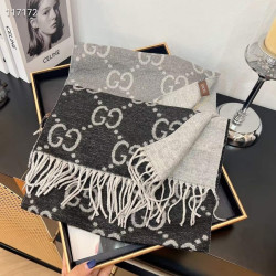 GUCCI 구찌 로고 머플러