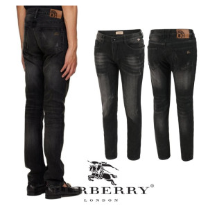 BURBERRY 버버리 스틸탭 흑청 워싱 슬림진