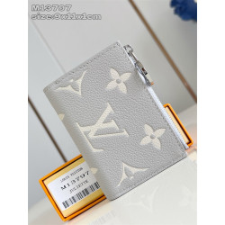 LOUIS VUITTON 루이비통 리사 윌릿 M13797
