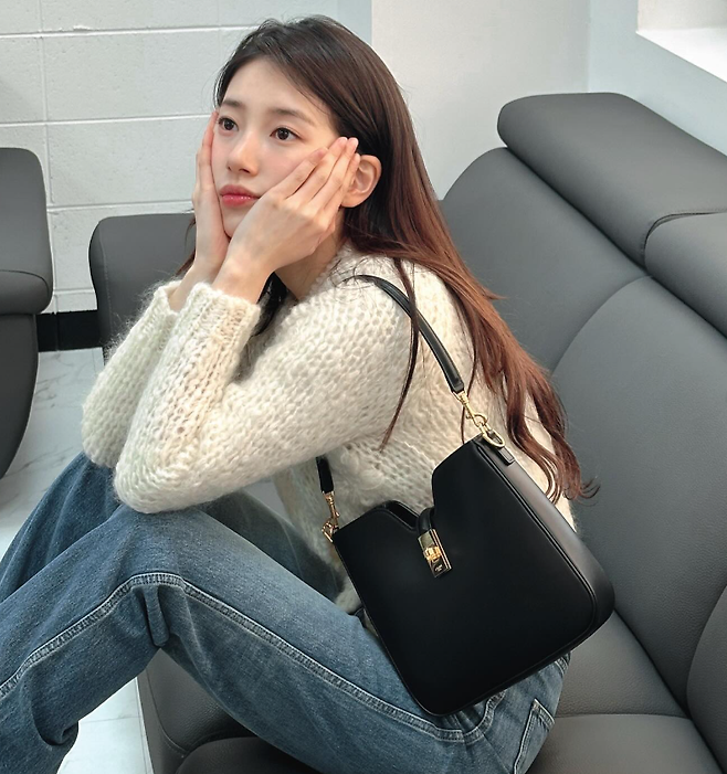 15위 [미스에이 수지] CELINE 셀린느 이너 소프트 16 까미유백 스몰 120693 3COLOR