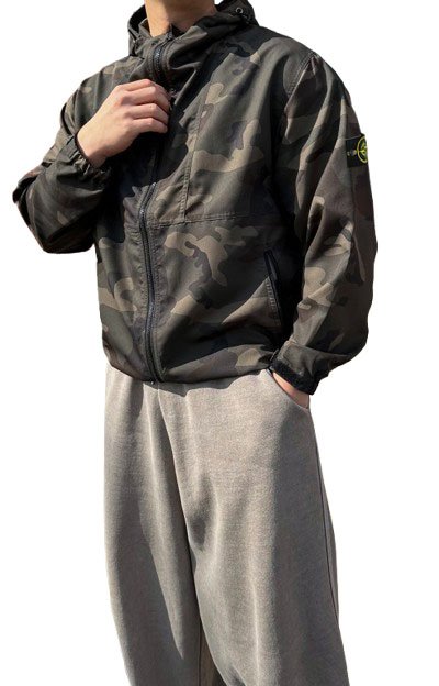 STONE ISLAND 스톤아일랜드 밀리터리 윈드브레이커