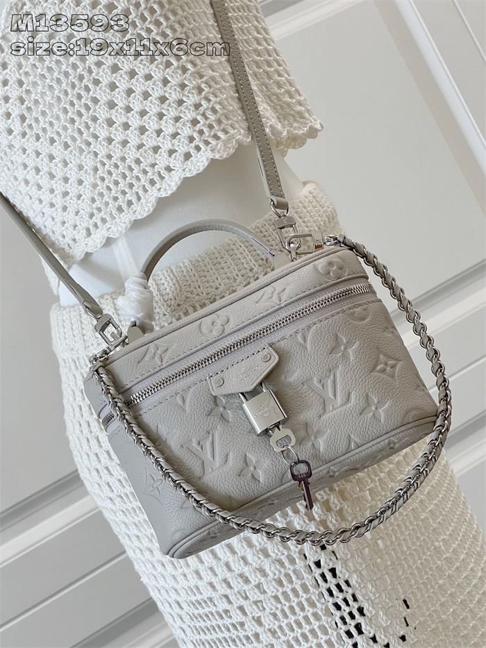 LOUIS VUITTON 루이비통 바니티 체인 파우치 M13593
