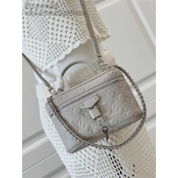 LOUIS VUITTON 루이비통 바니티 체인 파우치 M13593