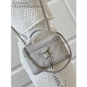 LOUIS VUITTON 루이비통 바니티 체인 파우치 M13593