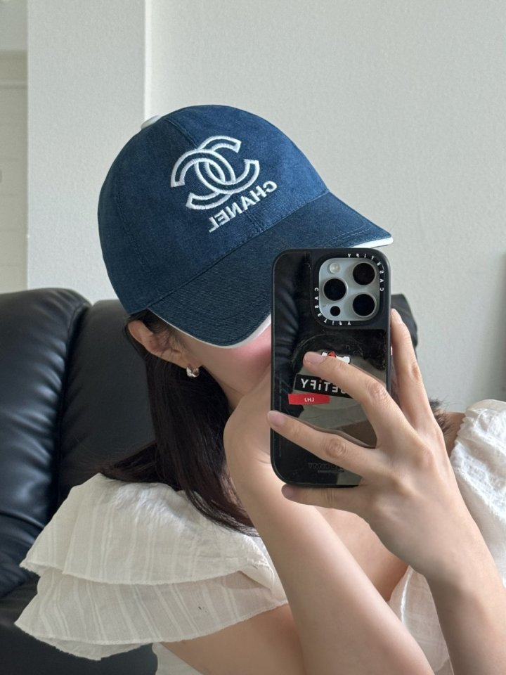 CHANEL 샤넬 데님 볼캡