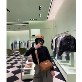 PRADA 프라다 리나일론 숄더백 1BC167
