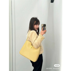 CELINE 셀린느 까미유 16 소프트 미디엄 숄더백 119563