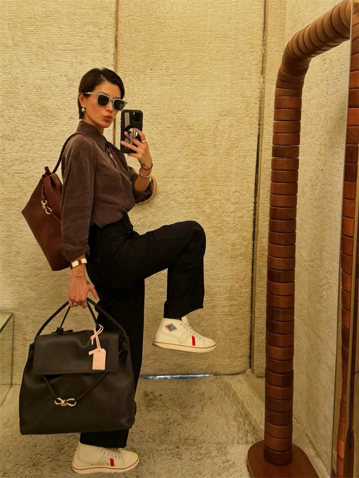 BOTTEGA VENETA 보테가베네타 차오 차오 대형 826195 2COLOR