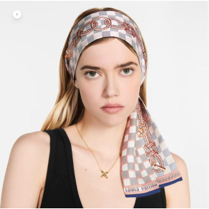 LOUIS VUITTON 루이비통 체스 실크 방도 스카프