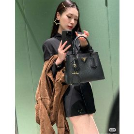 PRADA 프라다 더블 레더 토트백 1BG443