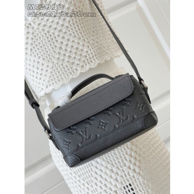 LOUIS VUITTON 루이비통 웨어러블 크로스백 M13888