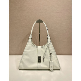 PRADA 프라다 가죽 토트백 1BG570