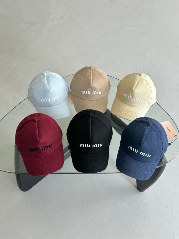 MIUMIU 미우미우 로고 자수 프리미엄 볼캡