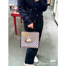 GUCCI 구찌 GG 프린트 토트백 814043