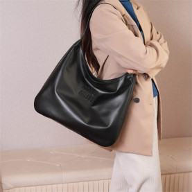 MIUMIU 미우미우 호보백 5BC134