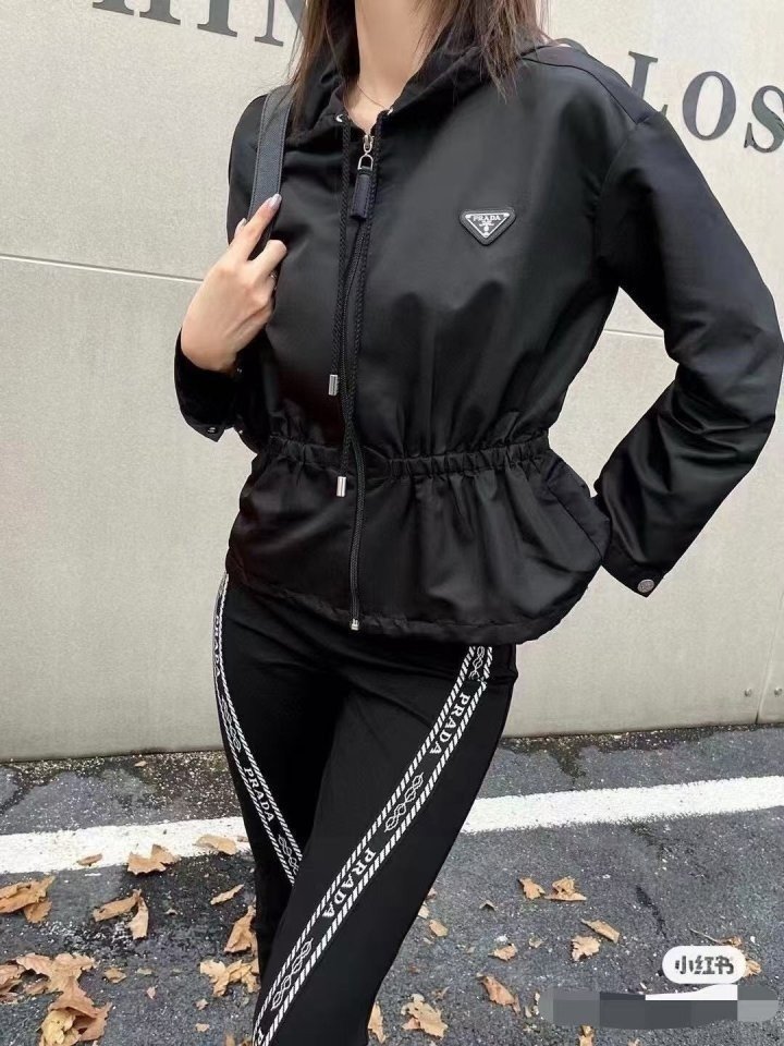 PRADA 프라다 뒷포켓 포인트 자켓