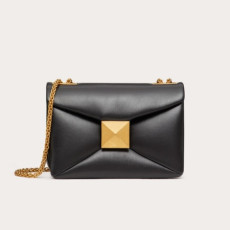 VALENTINO 발렌티노 One Stud 체인 쉽스킨백 6COLOR
