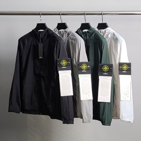  STONE ISLAND 스톤아일랜드 로고와펜 클래식 윈드자켓