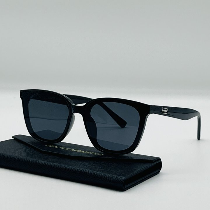 GENTLE MONSTER 젠틀몬스터 선글라스 PLOT