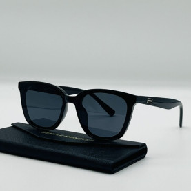 GENTLE MONSTER 젠틀몬스터 선글라스 PLOT